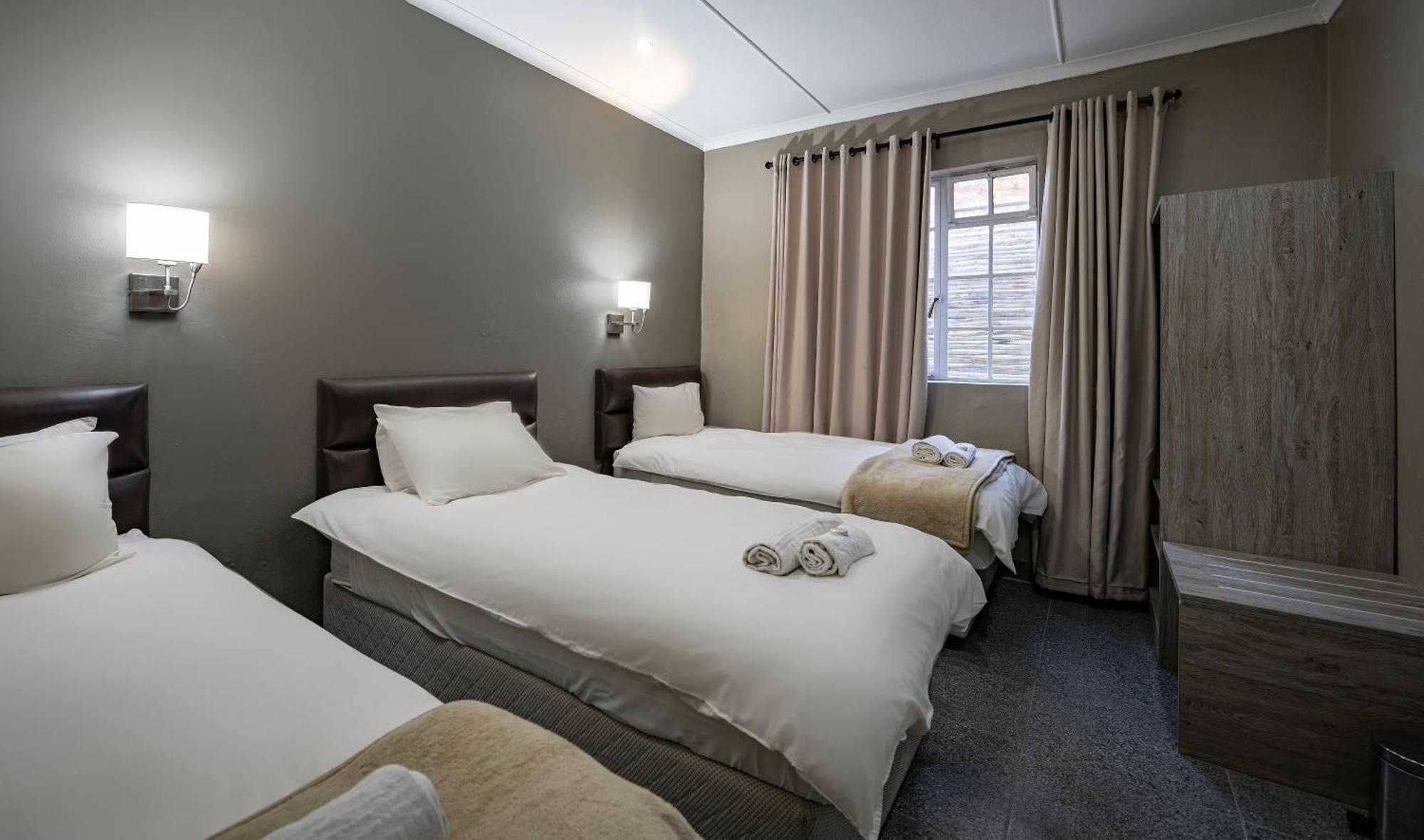 Calvinia Hotel Ngoại thất bức ảnh