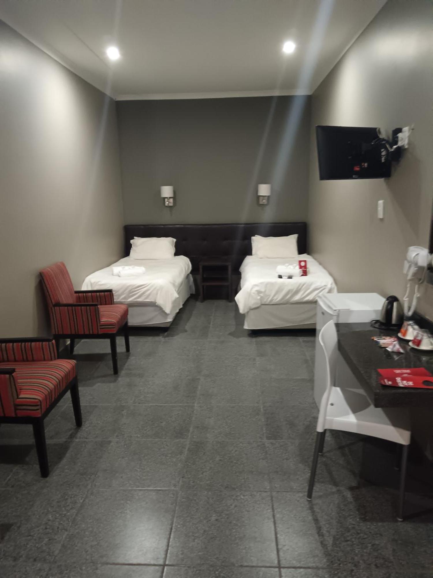 Calvinia Hotel Ngoại thất bức ảnh